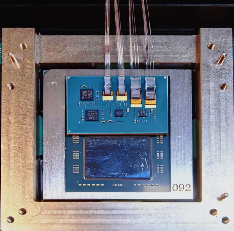 国内首款xPU-CPO光电共封装原型系统